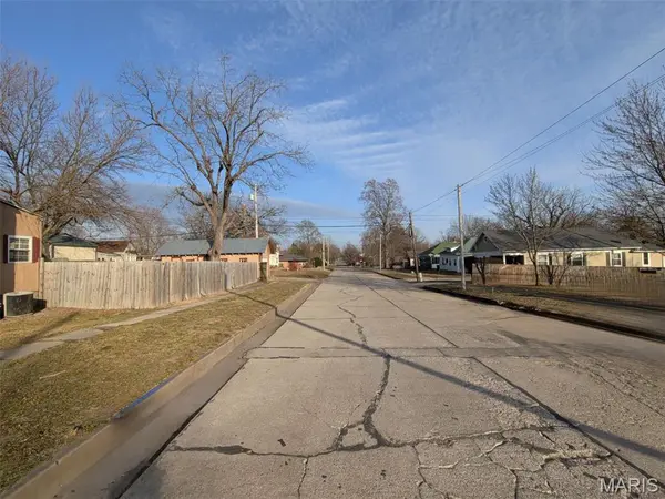 801 N Central AVE, Monett, MO 65708