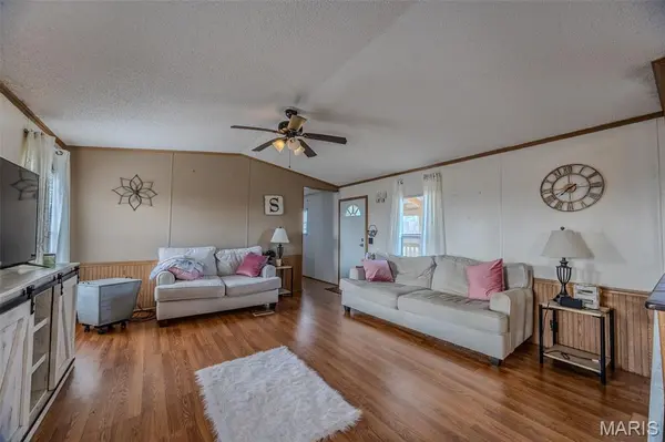 401 S Highway T, Stoutland, MO 65567