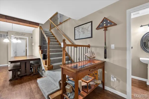 18 Chatteau CT, Foristell, MO 63348