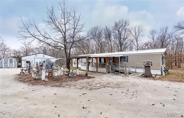 748 Walker RD, Troy, MO 63379