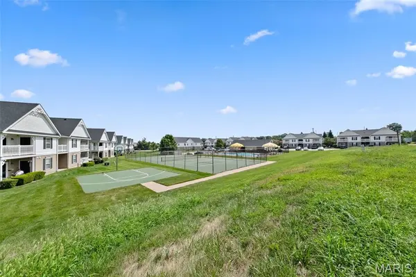 147 Brandy Mill CIR #B, High Ridge, MO 63049