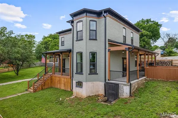 422 N 2nd ST, De Soto, MO 63020
