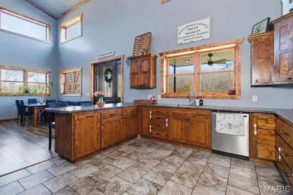 8593 Hwy 17, Bucyrus, MO 65444