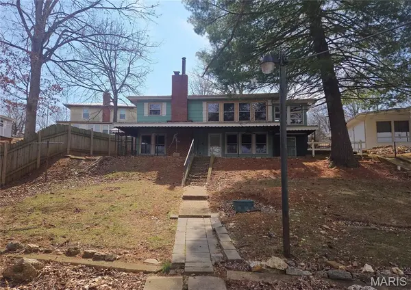 11342 Potosi Lake RD, Mineral Point, MO 63660