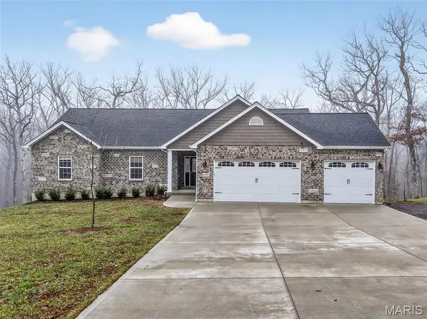 300 Shumard Oak DR,  Troy,  MO 63379