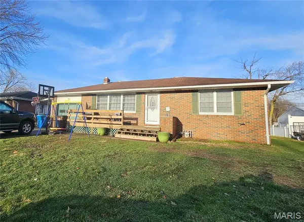 143 Reno AVE, East Alton, IL 62024