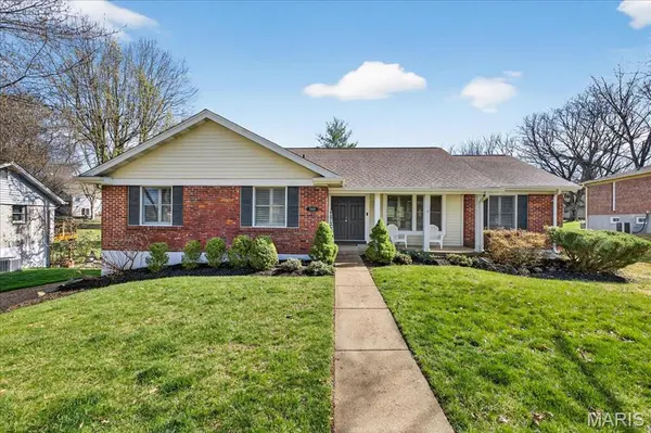 548 Windsor Mill DR,  Ballwin,  MO 63011