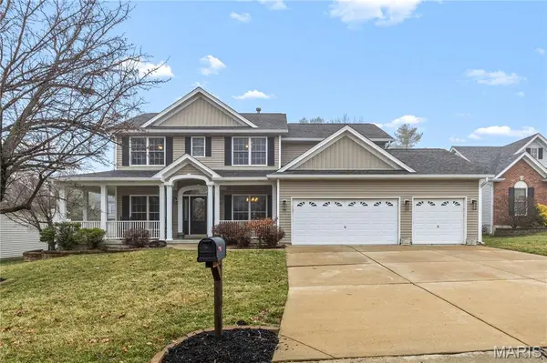 122 Courtfield DR, O'fallon, MO 63366