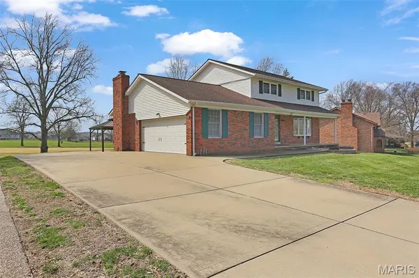 1606 Fairway DR, O'fallon, IL 62269