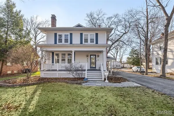 232 S 9th ST, Wood River, IL 62095