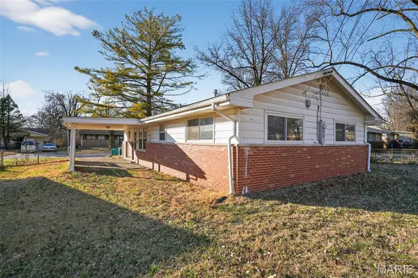9710 Lanier DR, Moline Acres, MO 63136