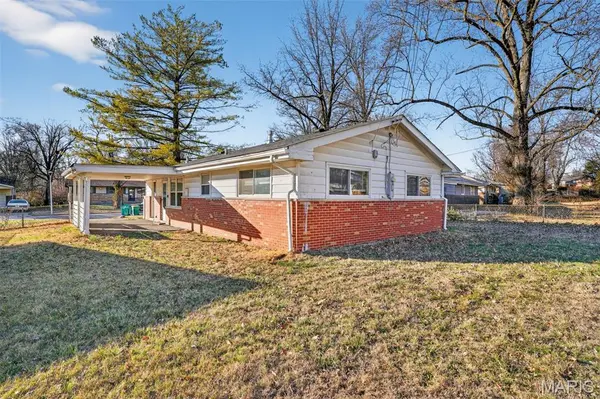 9710 Lanier DR, Moline Acres, MO 63136