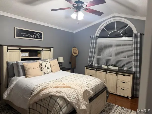 141 Adam LN, Altenburg, MO 63732