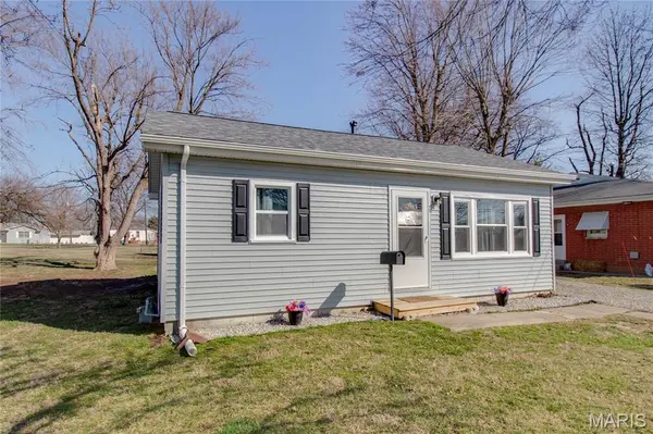 907 W Exchange ST, Jerseyville, IL 62052