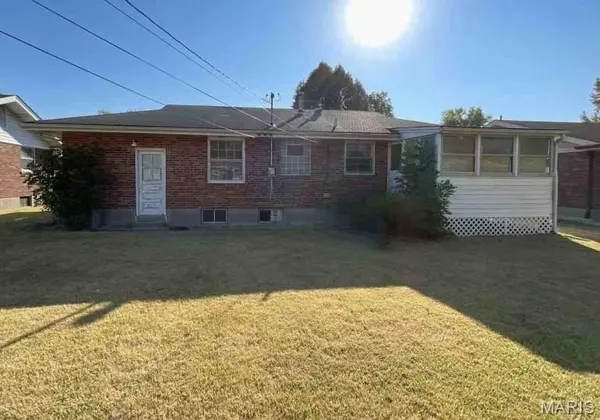 315 S Dellwood DR, St Louis, MO 63135