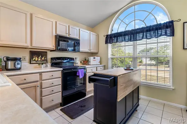 3 Jeremy CT, Arnold, MO 63010