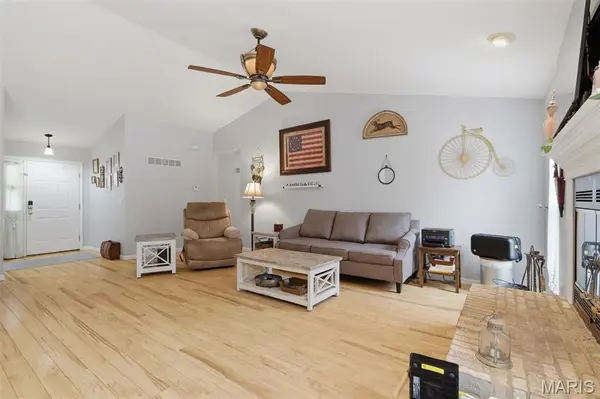9937 Sassafras DR, Unincorporated, MO 63050