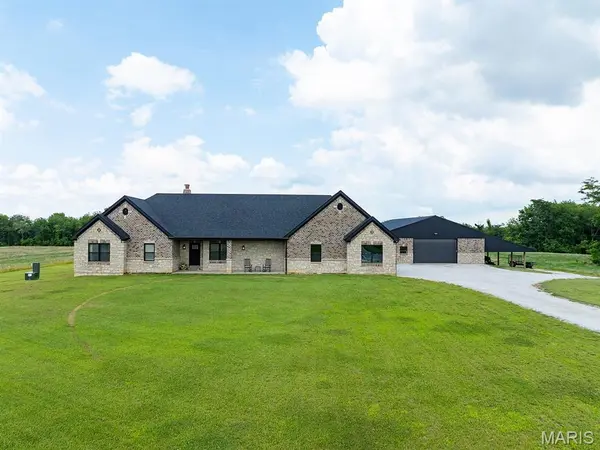 27650 Iowa Road, Perry, MO 63462