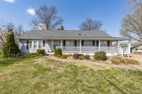1045 Airport RD, Festus, MO 63028