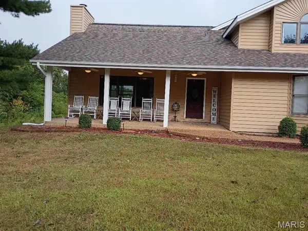 795 Schluersburg RD, Augusta, MO 63332