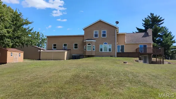 795 Schluersburg RD, Augusta, MO 63332