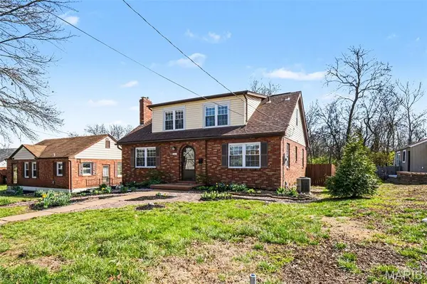322 Midway AVE, Kirkwood, MO 63122