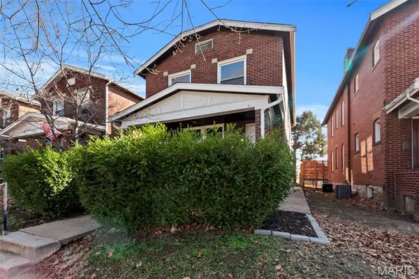 5510 Lisette AVE, St Louis, MO 63109
