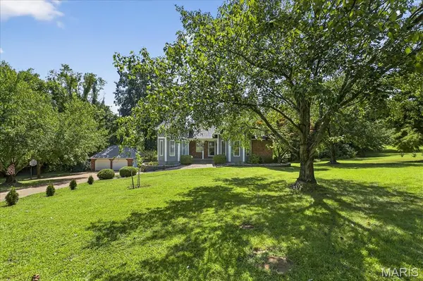 196 Creek Bottom RD, Labadie, MO 63055