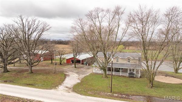 168 SE 450 AVE, Carrollton, IL 62016