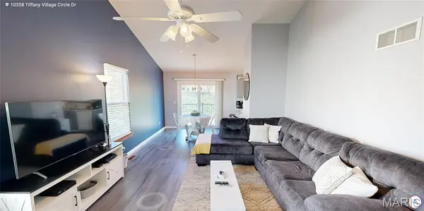 10358 Tiffany Village Circle DR, St Louis, MO 63123