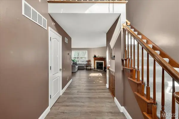 11934 Autumn Lakes DR, Maryland Heights, MO 63043