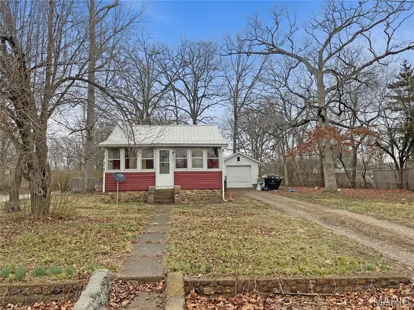 567 N Lakeshore DR, Bismarck, MO 63624