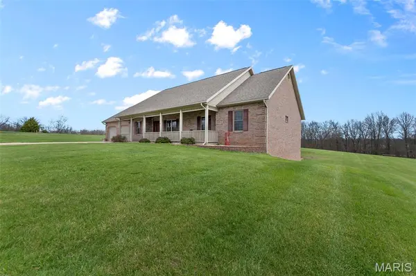 243 Eagle Ridge LN, Jackson, MO 63755