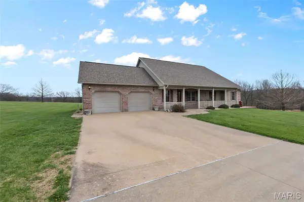243 Eagle Ridge LN, Jackson, MO 63755