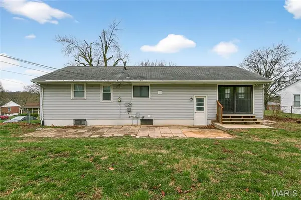 3450 Wright AVE, St Louis, MO 63074