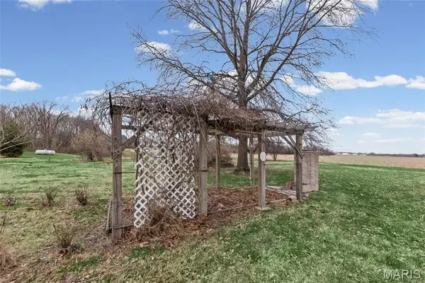 8160 Bethalto RD, Bethalto, IL 62010