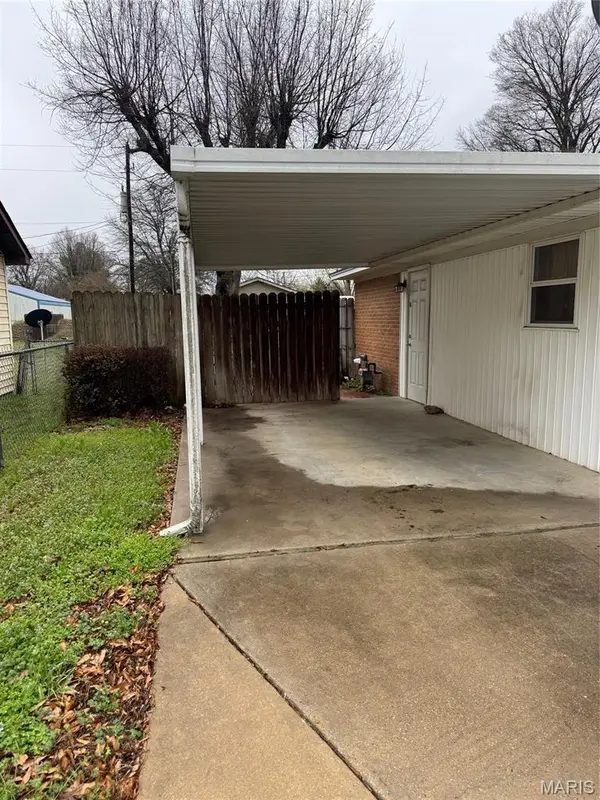 2207 Raydeana ST, Kennett, MO 63857