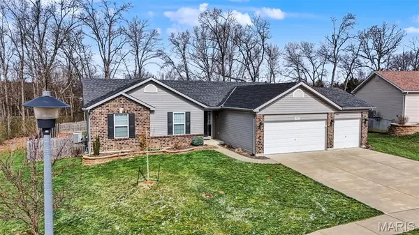 707 Talon DR, Wright City, MO 63390