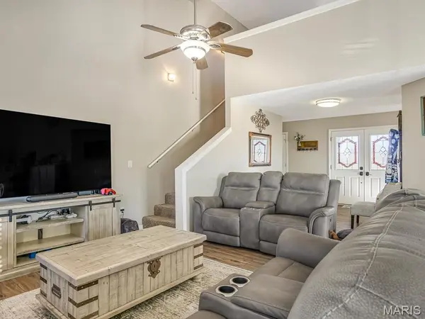 30 BLACK WOLF RUN, Highland, IL 62249
