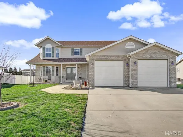 30 BLACK WOLF RUN,  Highland,  IL 62249