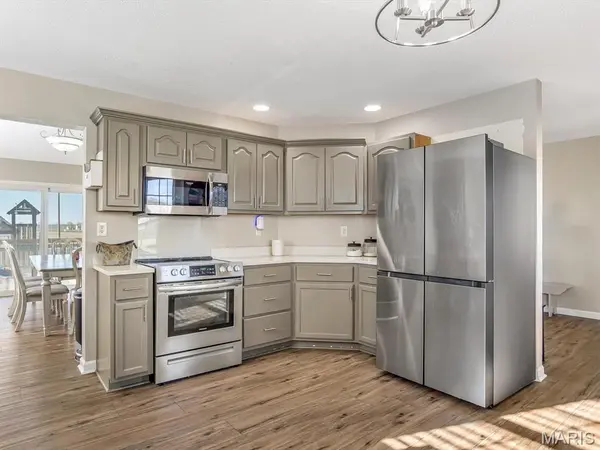 30 BLACK WOLF RUN, Highland, IL 62249