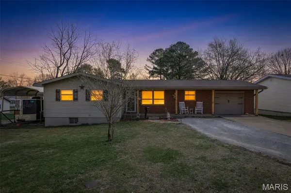 102 S Roosevelt ST,  Desloge,  MO 63601