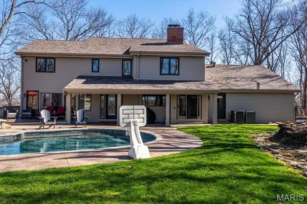 1645 Trotting Trail RD, Clarkson Valley, MO 63005