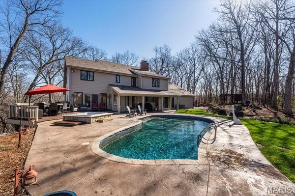 1645 Trotting Trail RD, Clarkson Valley, MO 63005