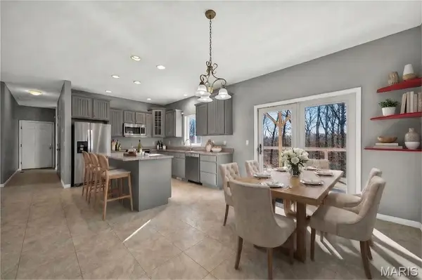 27431 Lee CT, Warrenton, MO 63383