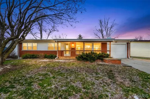 3155 Parker RD, St Louis, MO 63033