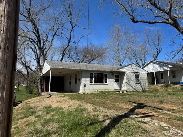 527 John ST, Jackson, MO 63755