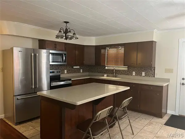 6428 Kathy DR, High Ridge, MO 63049