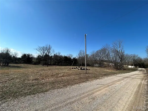 m/l 1.7 acre apple lane, Bourbon, MO 65441