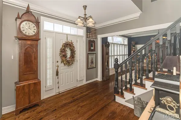 2029 Brook Hill LN, Chesterfield, MO 63017